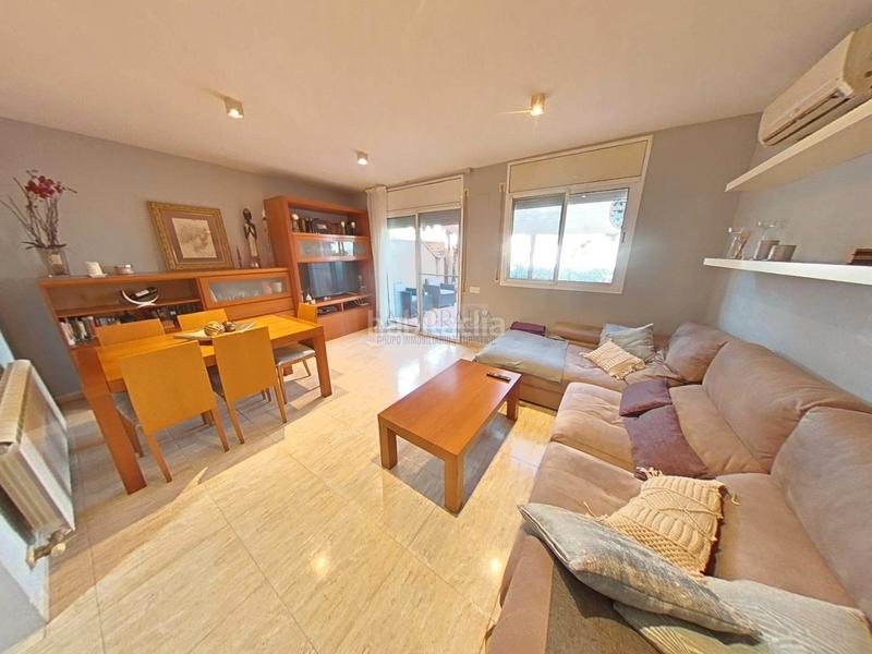 Foto 4998e3cb-4d08-481b-a444-f3dce8a2cb0d. Maison jumelée avec chauffage parking dans Poble Mont-roig del Camp