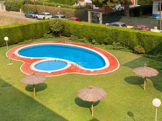 Pis a Tarraco. Encantador apartamento con terraza y vistas al mar