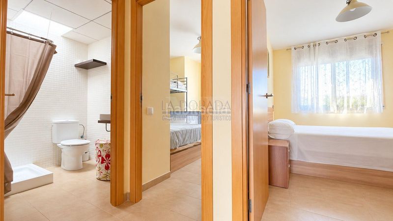 Foto a298d25b-3cb1-49e5-9728-9eaea64c75fd. Pis amb aparcament piscina a Centre Miami Platja