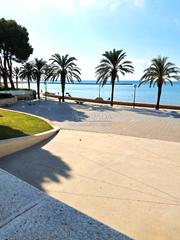 Appartement à Vandellòs i l´Hospitalet de l´Infant. Apartamento con terraza y vistas al mar en l’hospitalet de l’inf