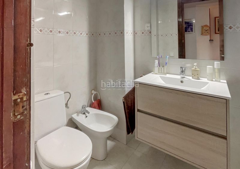 Foto 60a72fd4-f20f-4a36-b10f-fb39e6fcd06b. Piso amplio apartamento con terraza y vistas al mar en Salou