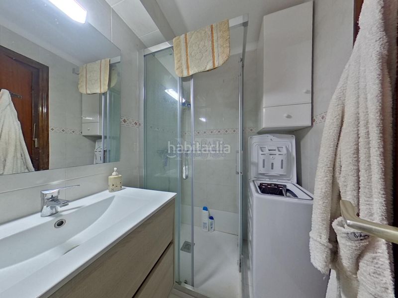 Foto ee0296e7-0c37-49b4-8011-62e8c697b670. Piso amplio apartamento con terraza y vistas al mar en Salou