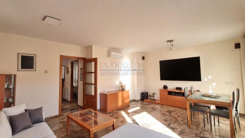 Foto 4a7d20b9-c87f-47e9-abb4-e531c5c33cdb. Casa adossada amb calefacció aparcament piscina a Cambrils