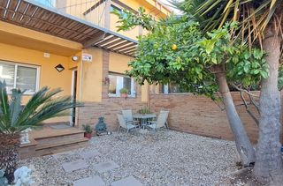 Semi detached house  Avinguda flors. Chalet adosado con licencia turística en vilafortuny
