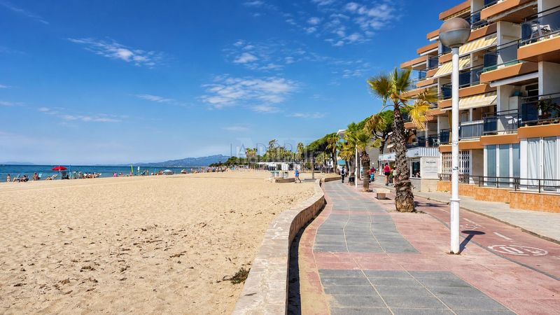 Foto bec4f066-df13-4653-a778-93bf01e3e5f2. Pis amb aparcament a Vilafortuny Platja Cambrils