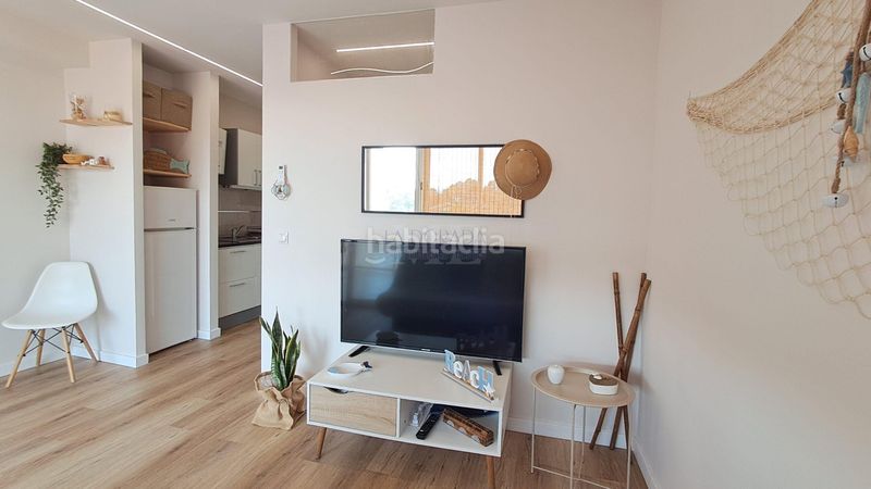 Foto e1338172-4bd5-4d97-902d-51e95defc0bf. Piso ¡piso reformado en 1a línea de playa en miami! en Miami Platja
