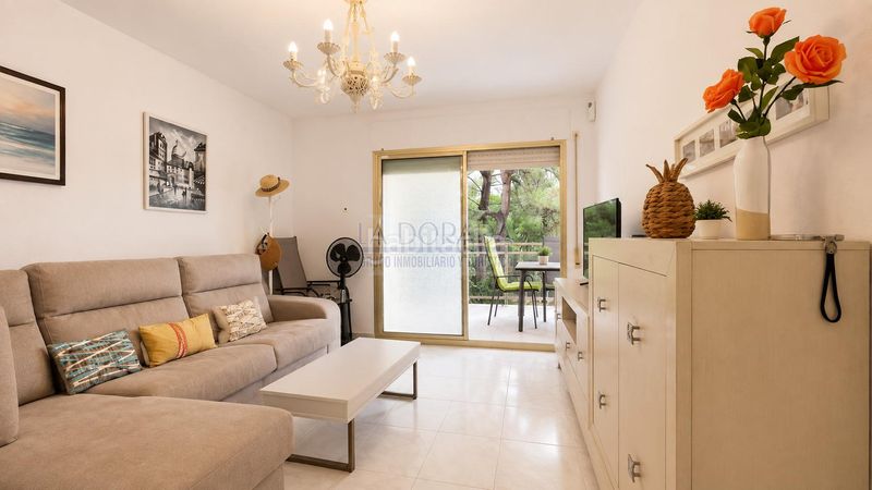 Foto 0c1226ea-e8a8-4d5f-86d8-4a4174c96c00. Apartament amb piscina a Tarraco Cambrils