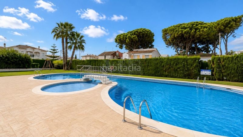 Foto a0d48aee-1d8b-472a-999e-fabb62f18658. Apartament amb piscina a Tarraco Cambrils