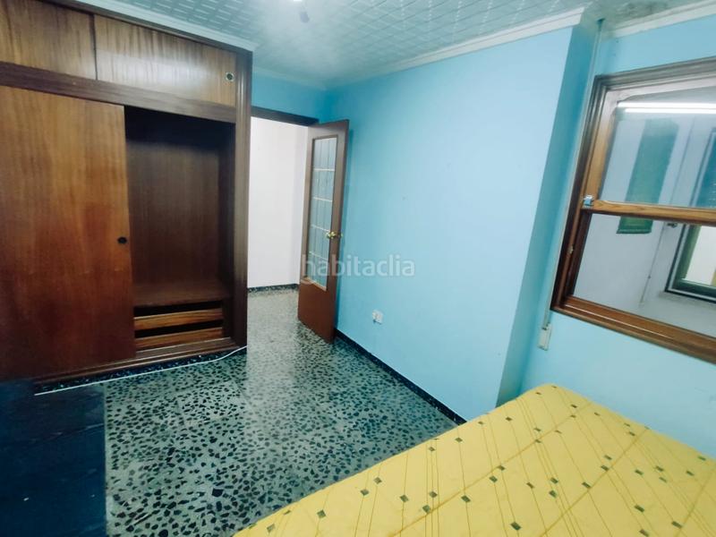 Foto 527a8ba9-dd63-45e1-8728-2f2d93b900e6. Reihenhaus mit parking in Sueca Sueca