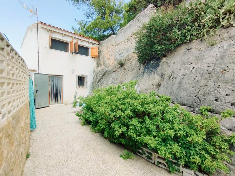 Foto ac4b9769-44d7-4915-b977-8d1a5c2cdd86. Lloguer casa aparellada a pueblo de Cullera Cullera