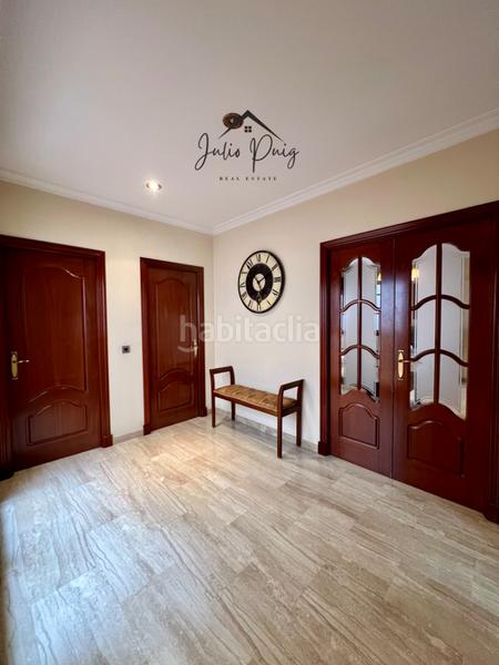 Foto 13960328-c6c8-4db0-91e6-0f5913135858. Haus mit parking in Coria del Río