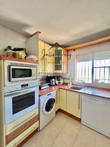 Foto 5b5a057f-302c-4d0d-aa96-e2ee5553ffdd. Casa adossada amb aparcament a Coria del Río