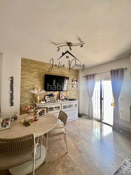 Foto ebacd8dd-a8af-4834-8bd7-dd68e0622036. Casa adossada amb aparcament a Coria del Río