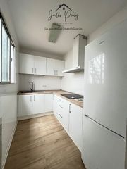 Appartamento in Coria del Río. Vivienda reformada en planta baja con patio y terraza transitabl