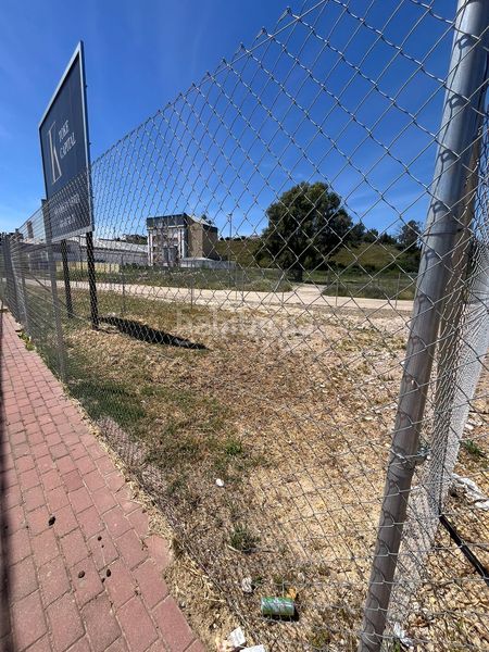 Foto c5509cfc-5b0f-4e14-be7b-4bb14d1453b2. Terreno residencial suelo residencial en venta en Coria del Río