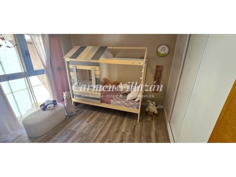 Foto b253c3f3-f2ca-4628-96f5-8ebb63dc6023. Tríplex amb aparcament piscina a Caleta de Fuste Antigua