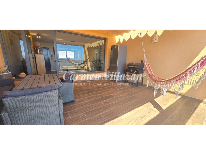 Foto efa6b7c6-1d39-4ef2-9738-c566b02badcc. Tríplex amb aparcament piscina a Caleta de Fuste Antigua