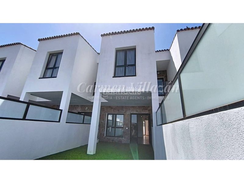 Foto 42b3d087-ecc2-4da3-b09b-42dd68021410. Casa a schiera in La Oliva pueblo Oliva (La)