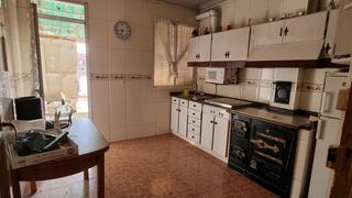 Masia  Francisca fernandez. Casa en el centro del pueblo