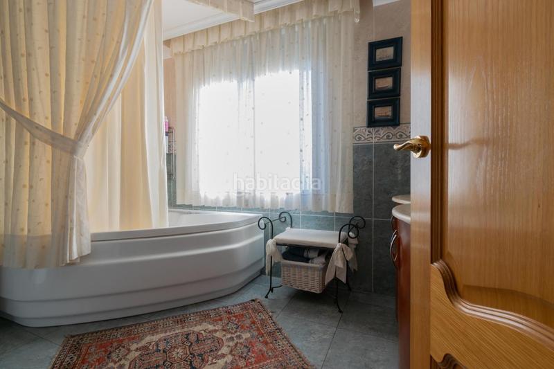 Foto 26f89732-1d90-4839-bbf3-8d33a6967666. Casa espectacular chalet pareado a.v de madrid en Logroño