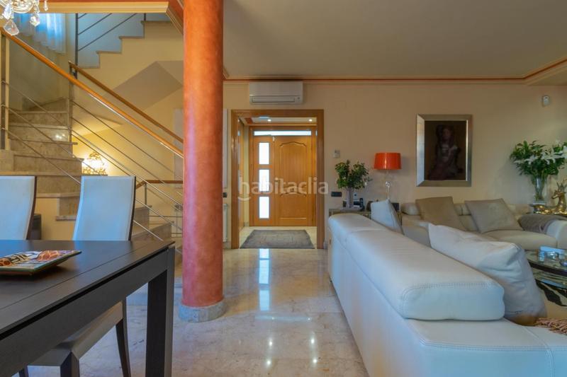 Foto 7c2c462c-e779-432b-a93c-f7e284843081. Casa espectacular chalet pareado a.v de madrid en Logroño