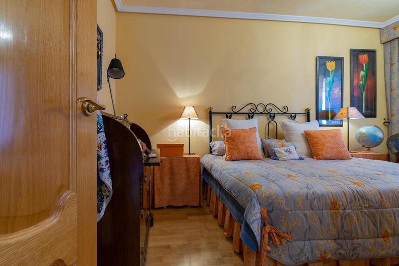 Foto 8146fd62-6062-4f07-b5b7-6dfe32a27232. Casa espectacular chalet pareado a.v de madrid en Logroño