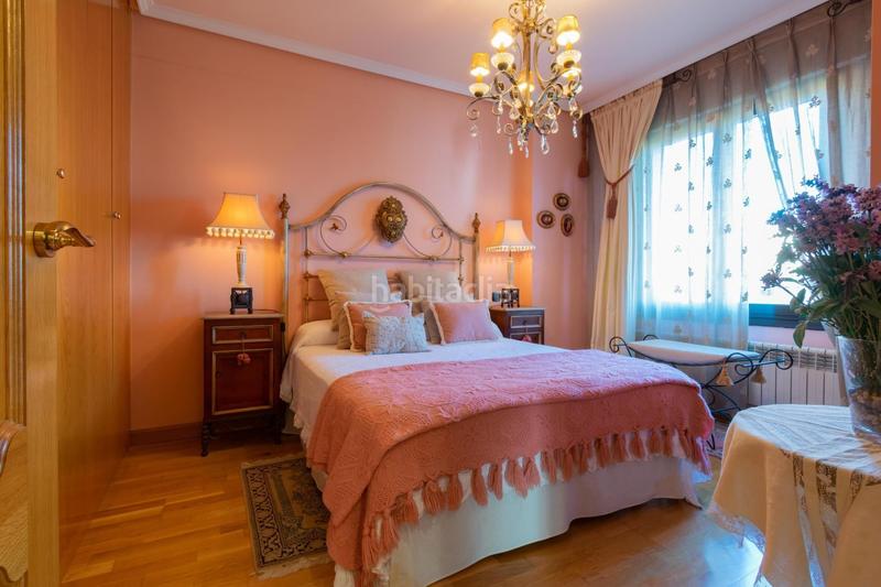 Foto a6186479-9558-4e86-a77f-5279e0e17e69. Casa espectacular chalet pareado a.v de madrid en Logroño