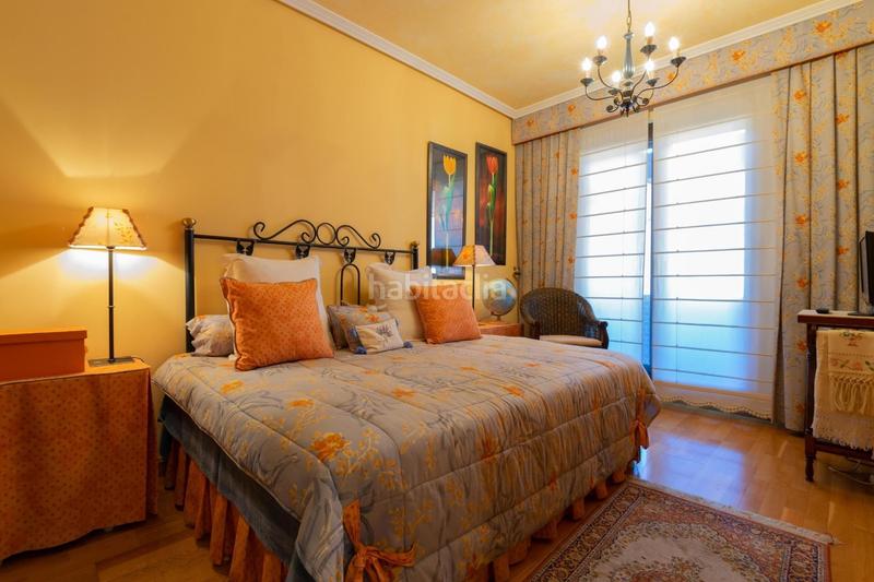 Foto cdf333e5-54ee-428c-9341-c1f8fcc101d4. Casa espectacular chalet pareado a.v de madrid en Logroño