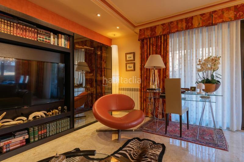 Foto ce3a4367-eacd-4aef-b668-d972c12f2bab. Casa espectacular chalet pareado a.v de madrid en Logroño