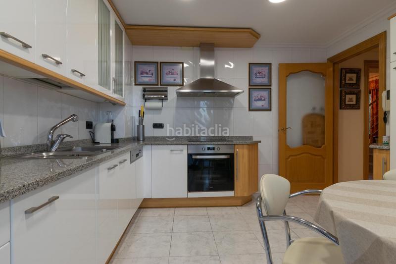 Foto df5adaa0-1506-4e46-8c89-c07ce02f523f. Casa espectacular chalet pareado a.v de madrid en Logroño