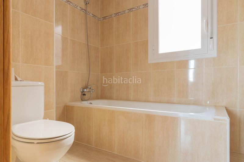 Foto 3518c324-be9b-469d-b44f-711d37df0627. Appartamento con riscaldamento parcheggio in Lardero