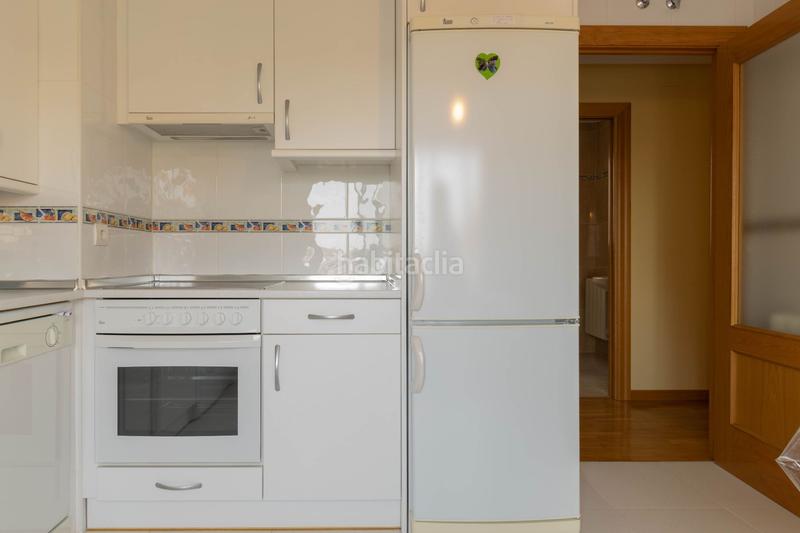 Foto 430393f9-e1c0-4a4a-9bc7-2c815cc32e61. Appartamento con riscaldamento parcheggio in Lardero