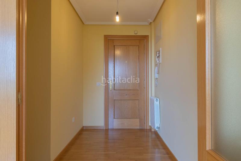 Foto 5c7bcc41-a1ed-4879-aafc-ebe6767ece84. Appartamento con riscaldamento parcheggio in Lardero