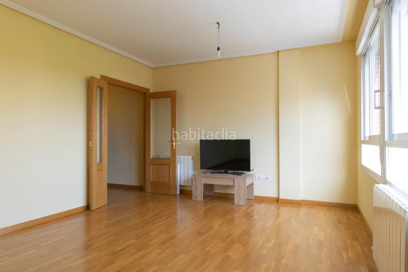 Foto 941cfc29-c288-4c66-b0ac-8f8a5cb3394a. Appartamento con riscaldamento parcheggio in Lardero