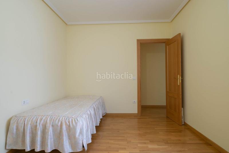 Foto b0b003f4-ab7b-450c-9015-78df0c0273e6. Appartamento con riscaldamento parcheggio in Lardero