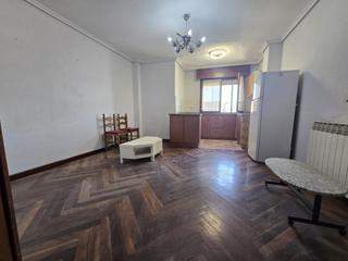 Apartament  Calahorra. Amplio apartamento en santo domingo