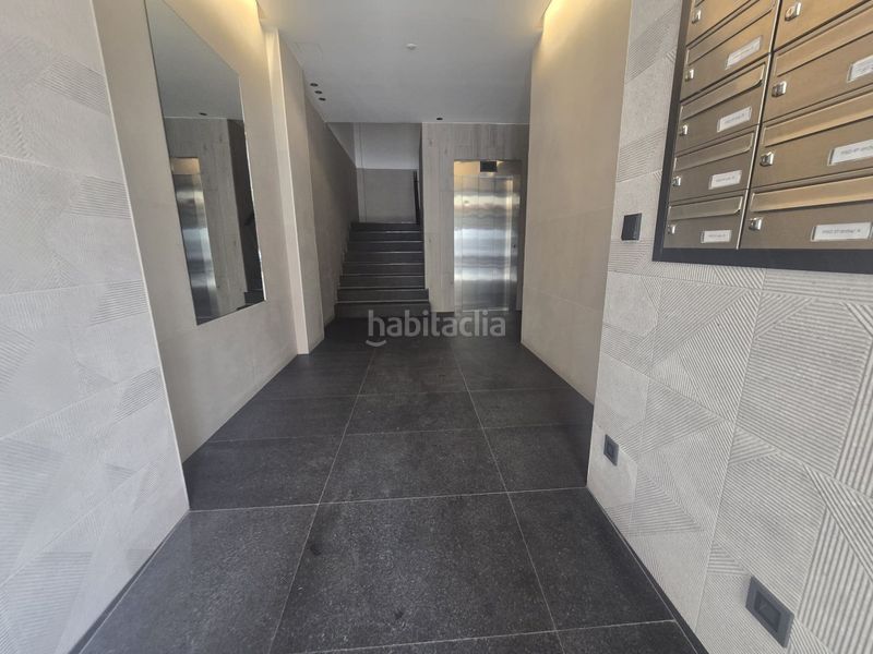 Foto 877834b1-d309-4bab-8cce-72f8aaa42e31. Local comercial a Gran Via Logroño