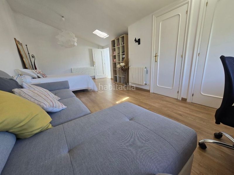 Foto 4f211ddb-1e51-4e0e-ae68-c66bfd2135c8. Casa amb calefacció aparcament piscina a Avenida Madrid Logroño