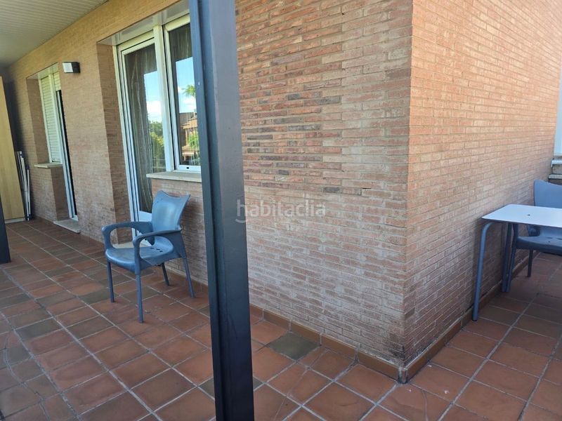 Foto 0ae70dd2-c38f-4a57-ba4c-91d7945345ff. Casa amb calefacció aparcament piscina a Avenida Madrid Logroño