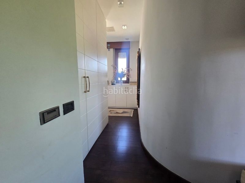 Foto 0dacb03d-6f88-4adb-af12-318d0aa8fe19. Casa amb calefacció aparcament piscina a Avenida Madrid Logroño