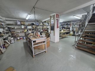 Rent Business premise  Cantabria. Exclusivo local comercial con entreplanta y zona merendero  call