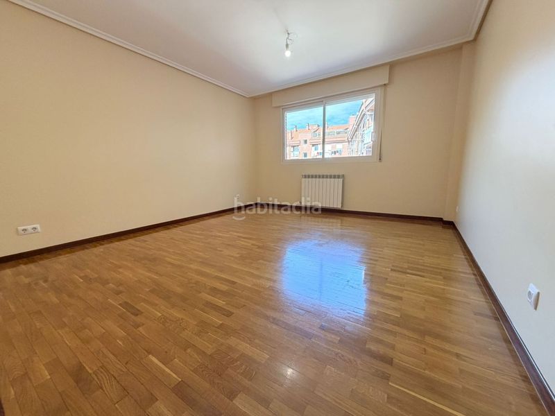 Foto 00d0675a-d5bc-4678-b9ce-1f04cde925b9. Apartament amb calefacció a Lardero