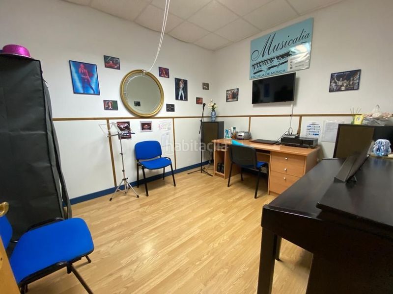 Foto a9c25a96-506d-48bf-a3e2-1353a5936b61. Local comercial a Jesuitas Logroño