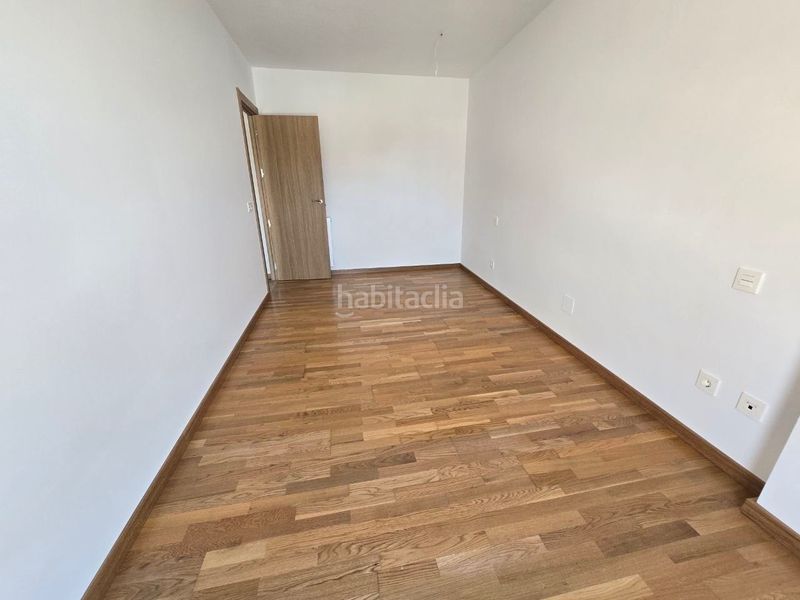 Foto 437291b6-f593-4ade-b970-0ea640acec7c. Apartamento  luminoso junto a las piscinas en Villamediana de Iregua