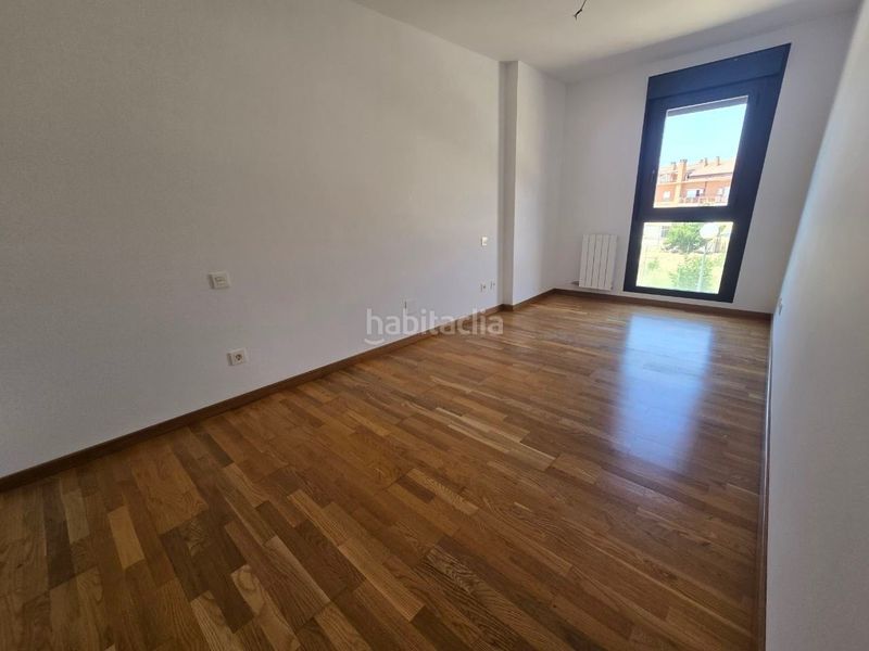 Foto c4daf30f-9217-48e1-bf9d-d2ea68bbc09b. Apartamento  luminoso junto a las piscinas en Villamediana de Iregua