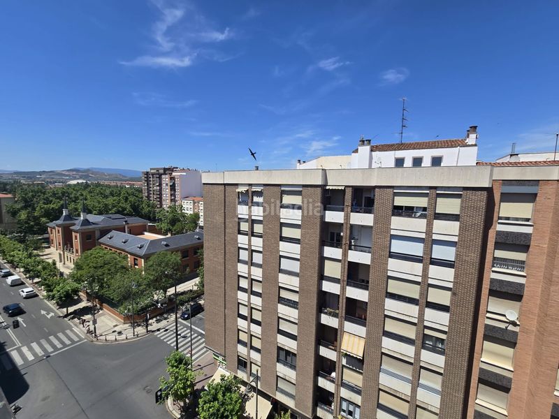 Foto 86ae0da9-05b3-4d86-9973-100eebc01c8e. Àtic amb calefacció aparcament a Jesuitas Logroño