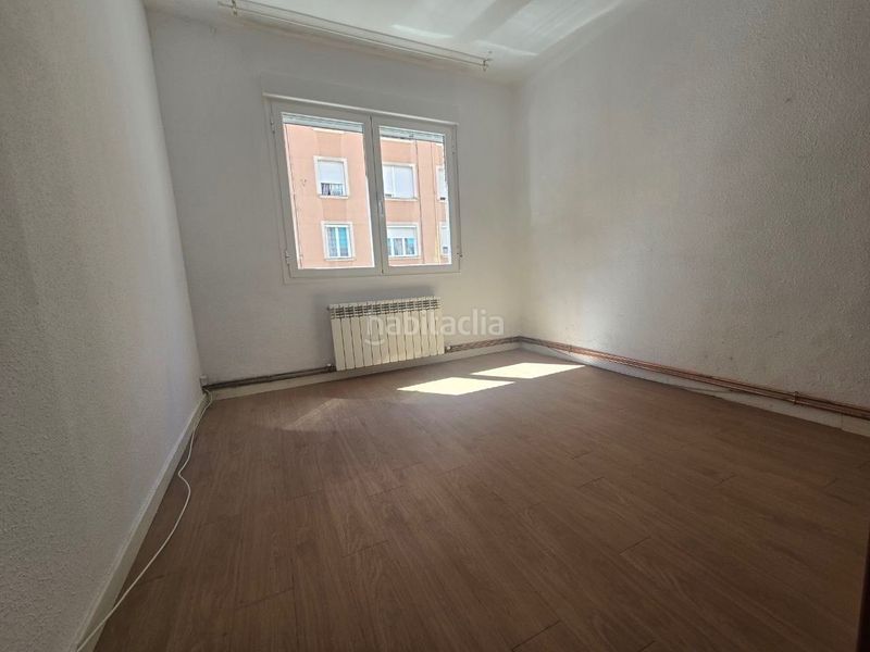 Foto a5ea75c2-60cb-4457-81a4-f13127e27d22. Apartament amb calefacció a Residencia Logroño
