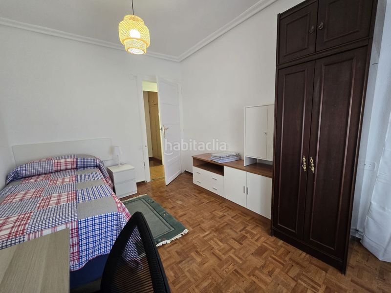 Foto e0b7e459-71df-4daa-8b43-a3465102b811. Rent flat with heating parking in Gran Via Logroño