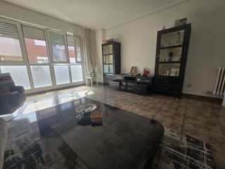 Appartement à Alberite. Amplia vivienda en venta en alberite
