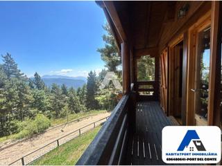 Casa a Coma i la Pedra (La). Port del comte  casa de madera